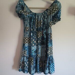 Blue and white abstract design dress